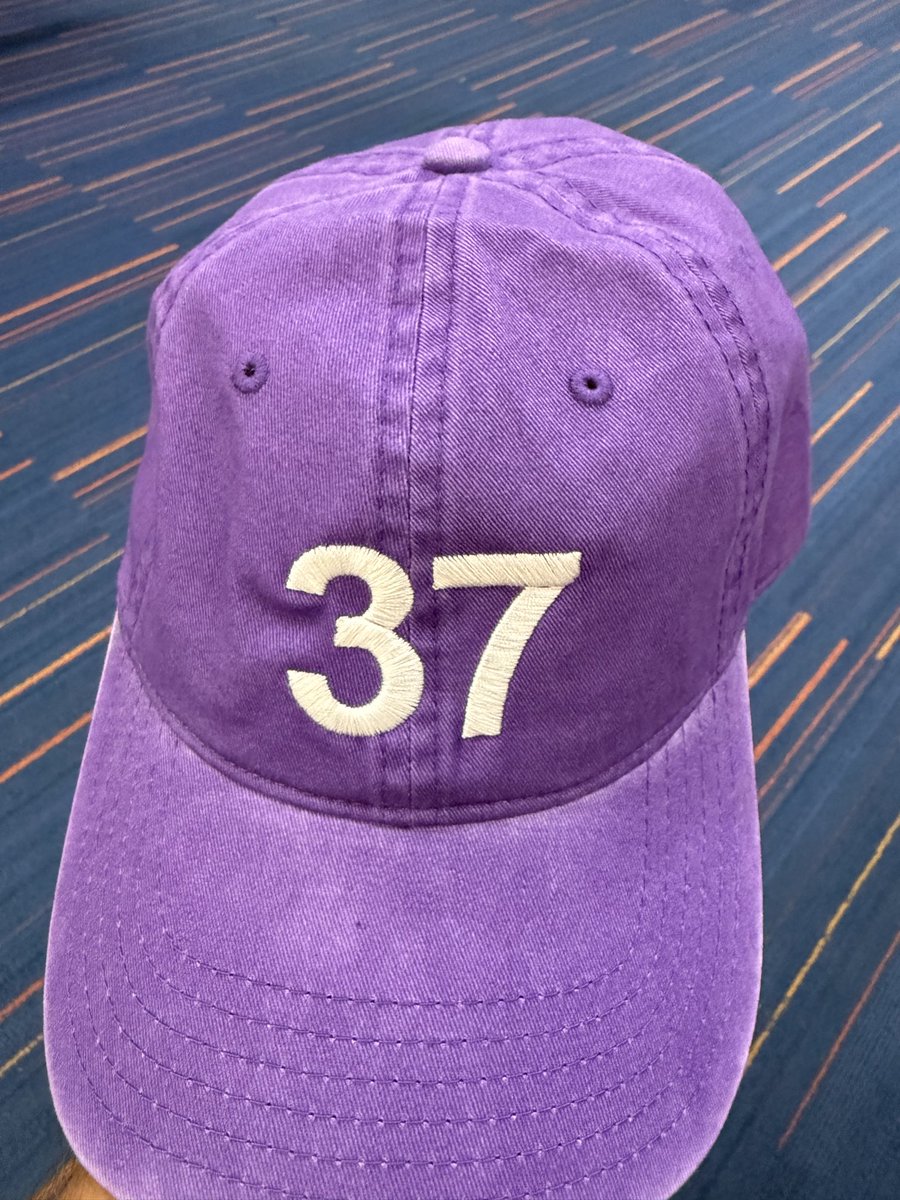 37 users hat. only 37 exist.
