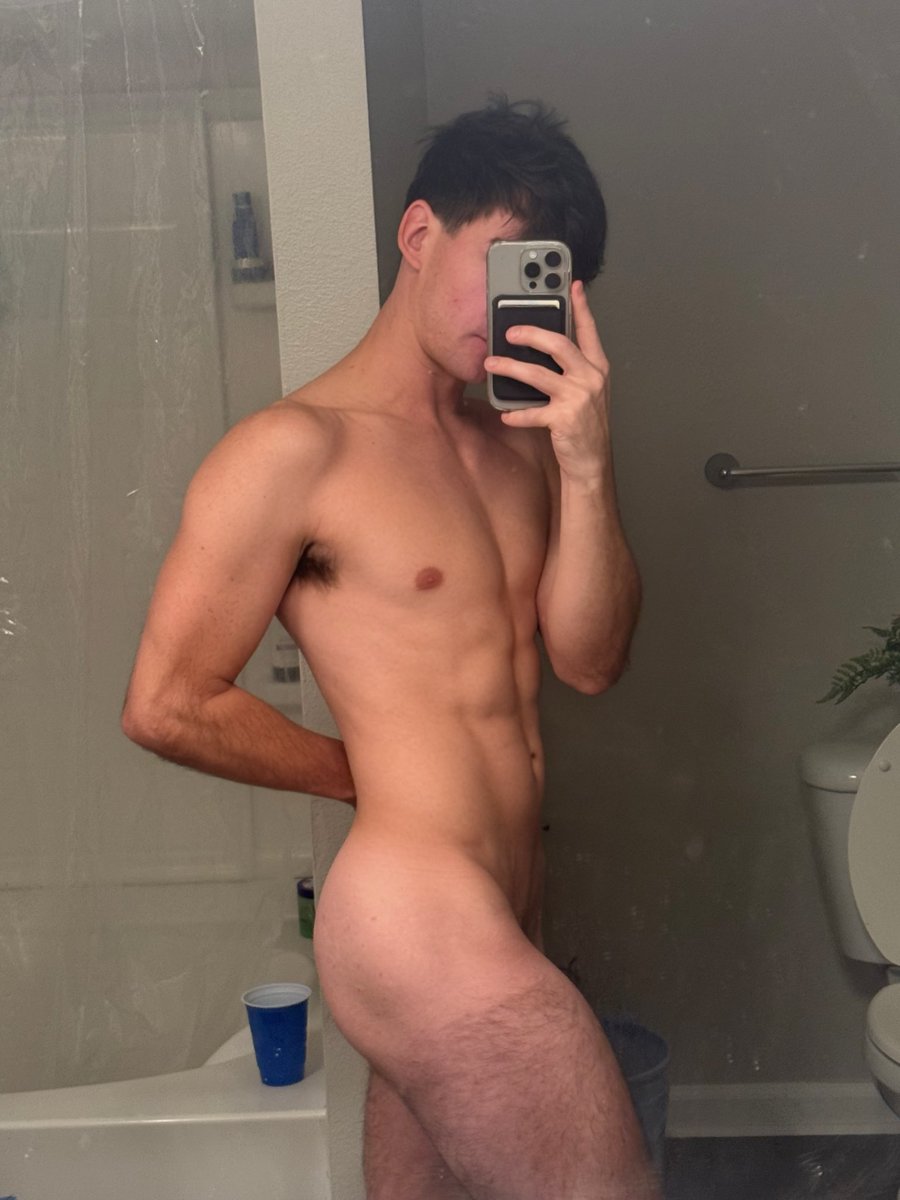 NickDNev's tweet photo. Repost for something in your DMs 😜 https://t.co/jxmUvJTa0Z