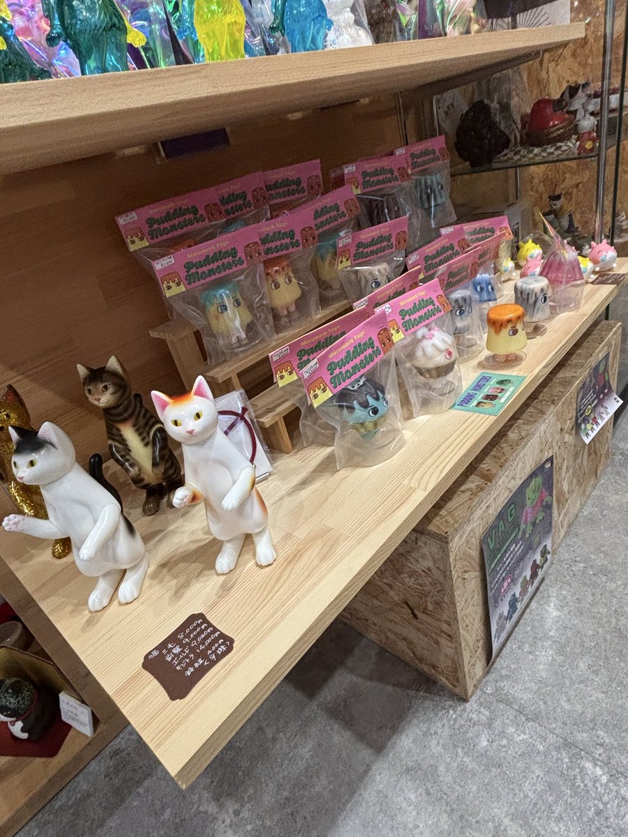 yu_kidenki_alba's tweet image. alba 本日は10:00 Openです🐈⬛💕
可愛いソフビ達でOpenをお知らせします✨
#店主は電気屋さん
#四国初のソフビ屋
#alba
#香川県の猫雑貨屋
#香川県のソフビ屋
#猫雑貨 #雑貨屋 #香川県 #多度津 #猫屋✖︎電気屋