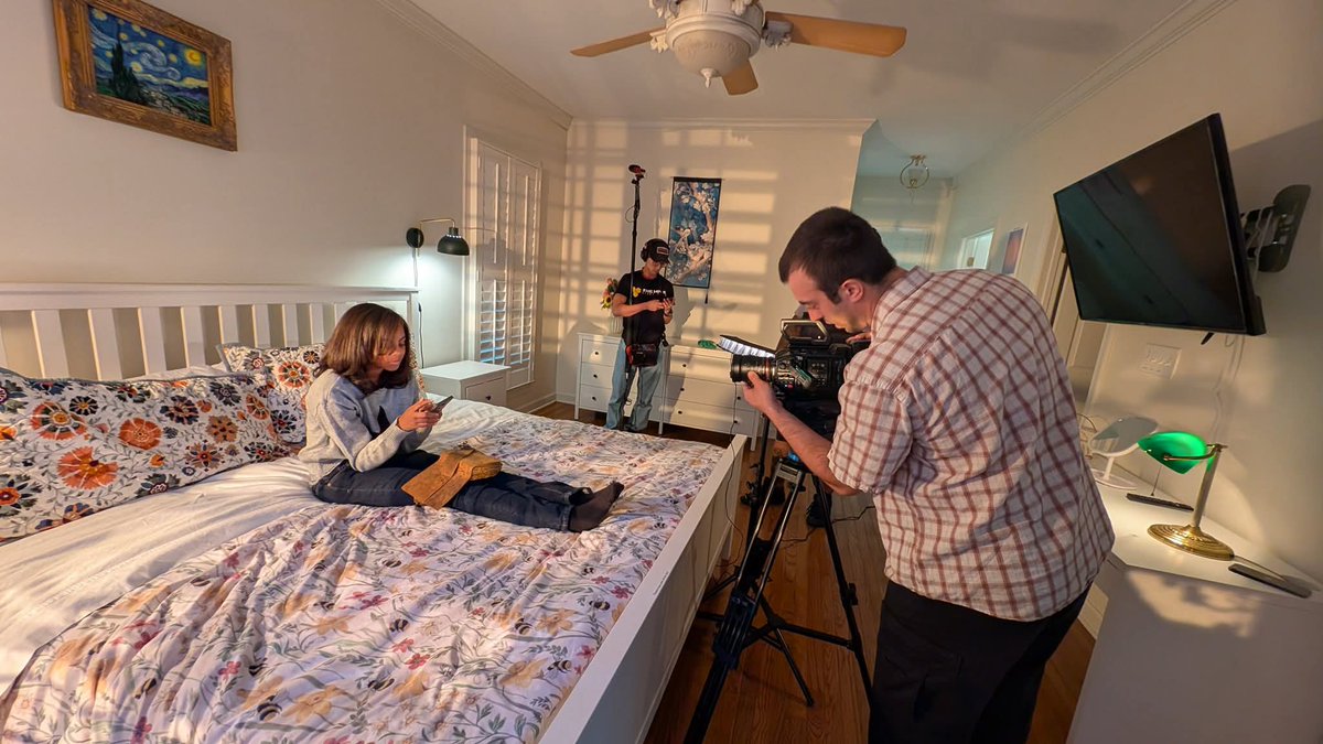 Varonica Mitchell- The VV Show tweet media