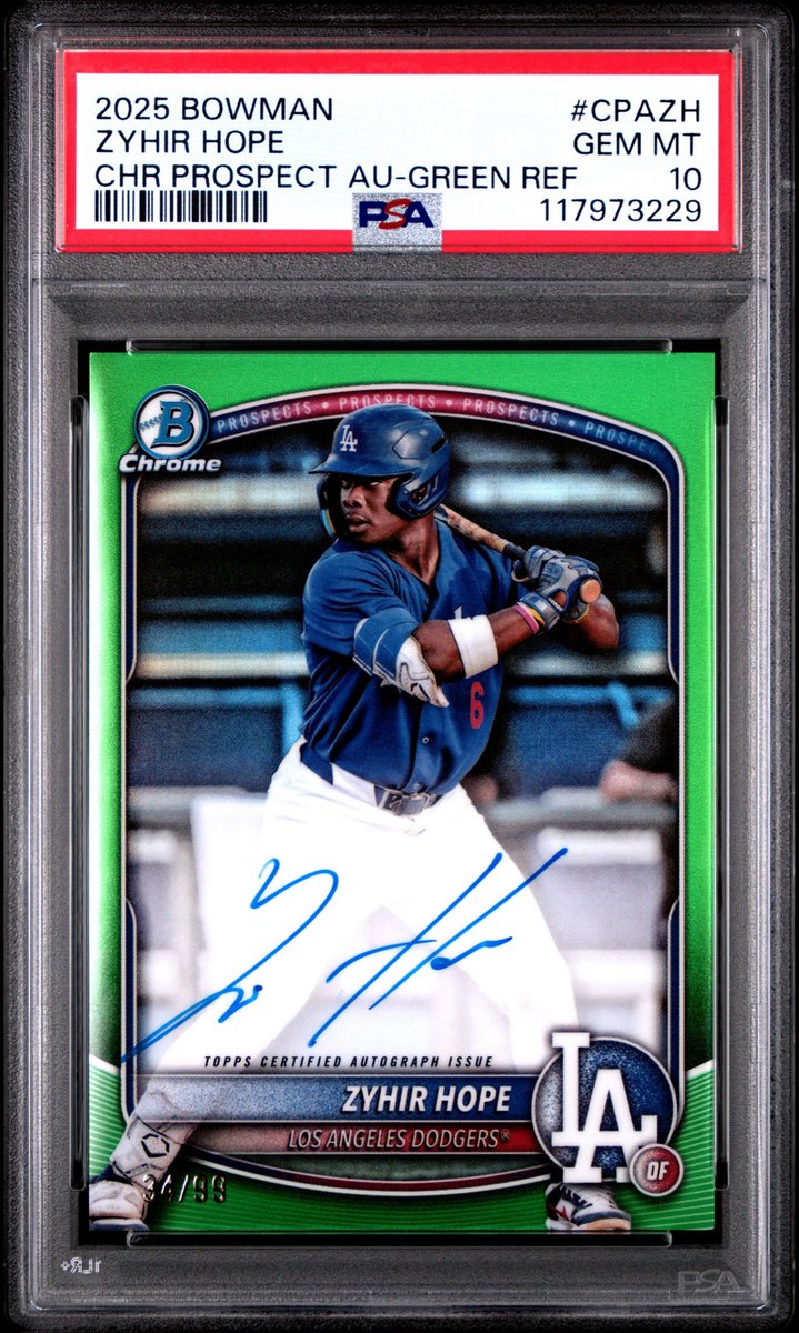 A few slabs incoming. #KBKsCards 

Always buying stuff like this. DMs are open!