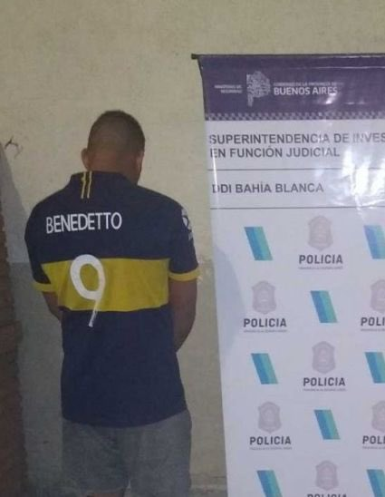 #QueFueDeRL21

⚠️ - Intentamos contactar con <a href="/LaBenedetto18/">.</a> pero lamentablemente sigue en prisión.

Informó Radio Liga 21.