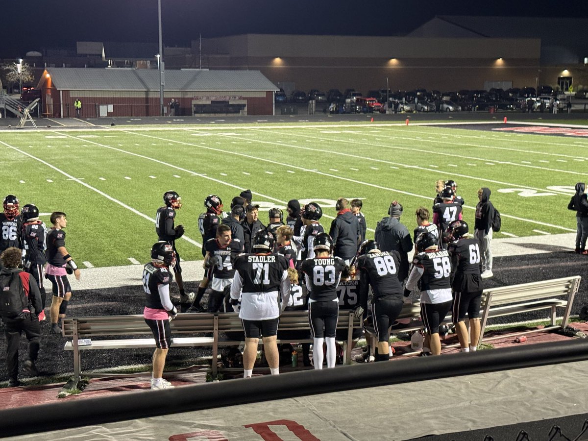 MuskegoGridiron's tweet image. 🔥🏈 Halftime Update! 🏈🔥
Your Muskego Warriors are rolling — up 50-3 over Madison West! 💪

What a first half and an awesome halftime performance by our Warrior Band &amp;amp; Cheer! 🎶🙌
#FamilyWarriors #MuskegoHSFB #WarriorNation  #wisfb