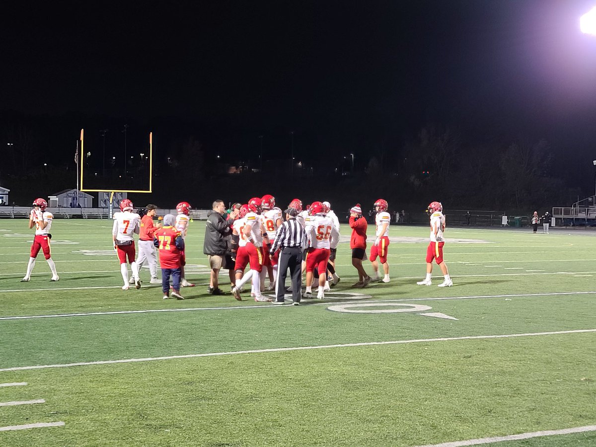 The BEES are in the playoffs!!!!  BEES 17, Twinsburg 14. BEE SO VERY PROUD FOREVER, GENTLEMEN!!!!