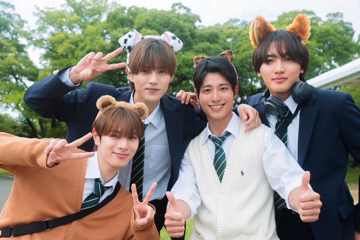 #修学旅行で仲良くないグループに入りました
🚌第𝟐話きょう深夜𝟏時 💨

四天王📸
二日目は遊園地へ🎡

𝐓𝐕𝐞𝐫お気に入り登録で
配信開始をお知らせ📢
tver.jp/episodes/ep69y…

#藤本洸大 #簡秀吉
#桜木雅哉 #福田歩汰 #清水海李
#ドラマ修学旅行