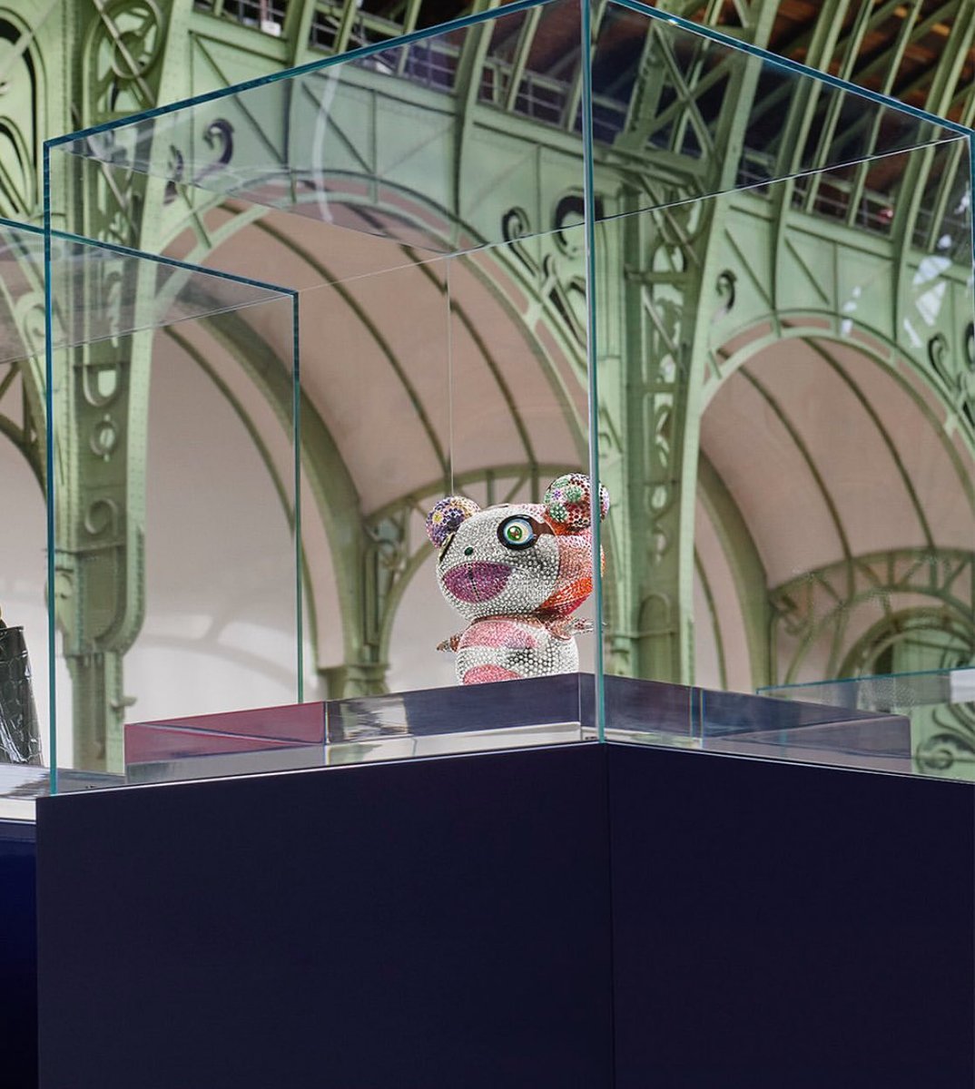 This, or a CryptoPunk?

Only 25 of these <a href="/takashipom/">takashi murakami</a> DOB clutch exists.