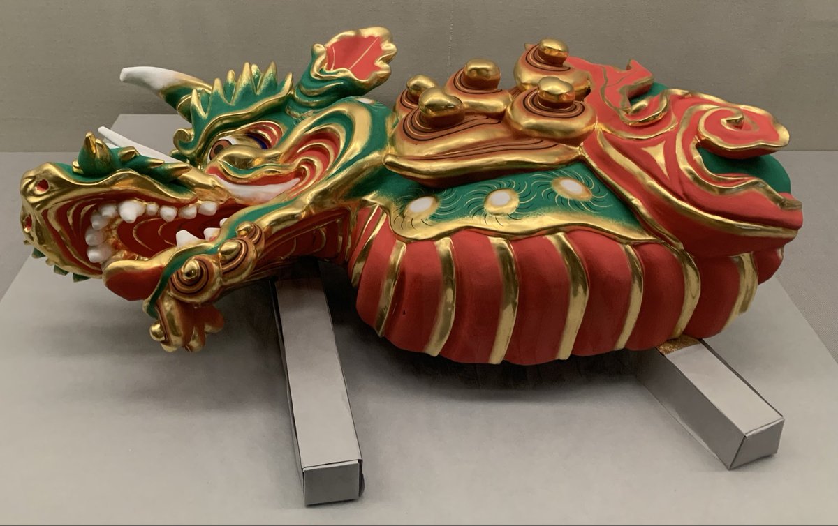 陶仏展 An extremely rare and important limestone seated figure of a