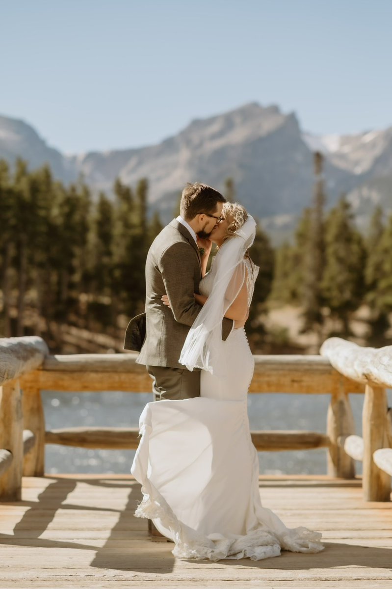 Tea_YAHH's tweet photo. Highly recommend marrying your best friend in the mountains 💍🥹🥰⛰️  Such a magical day, and these are only “previews” from my photographer!! My heart is so full ❤️ https://t.co/kvCCkL3rLn