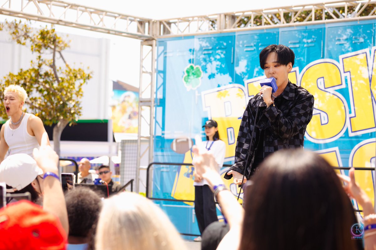 KFuseEnt's tweet photo. [#KCONLA2025 📸] DAY 3 PHOTO DUMP

@WAYBETTER_GB capturing hearts to the very end! 

KCON LA 2025
🗓 AUG 3, 2025
📍 https://t.co/5Q3XrNl31V Arena, LA Convention Center

Let's #KCON
#K_Fuse #k_fuse_koverage #PlugInToNewSounds #SoundLovers🎶 #from20 #HELLOGLOOM #BuskingStage https://t.co/xaElDYhxYK