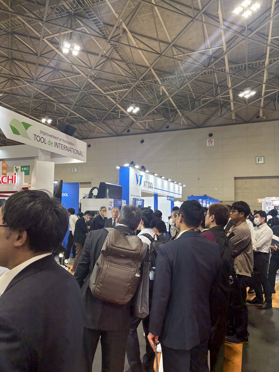 Toolde_PR's tweet photo. 第2展示館【2C26 】ツールドインターナショナル👀大注目！激アツ！なクーラントシステム

#激アツ
#MECT2025 
#切粉除去
#裏面取り
#TDチャンファーミル
#Nine9
#7leaders
#smartec
#Aeroforce https://t.co/eU9xH0ZDcA