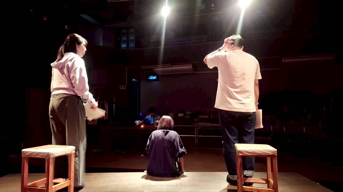 hatonosu86's tweet photo. 【公演2日目】
ハトノス・リーディング公演#2
『始発まで』

10/25(土) 13:00/18:00
※上演時間約100分

NPO現代座会館　地下ホール
JR中央線「東小金井」または「武蔵小金井」 徒歩13分

当日券は開演30分前から承ります。

お足元にお気をつけてお越しください。
ご来場を心よりお待ちしております。 https://t.co/9tSfvCEl5d