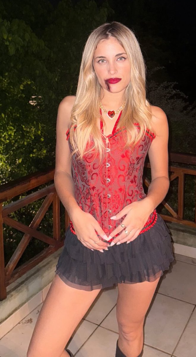 melag2297's tweet photo. PERO QUE MUJEEEER, YA ENTIENDO PORQUE NO PARAN DE HABLAR DE ELLA 😍😮‍💨🔥 https://t.co/SmLi26SKyU