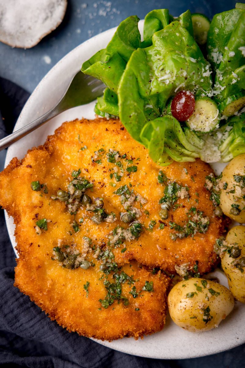 Summer's Savor (@summer_food) on Twitter photo Secrets to Perfect Chicken Schnitzel
Full Recipe: durl.ca/QPSpT Secrets to Perfect Chicken Schnitzel
Full Recipe: durl.ca/QPSpT