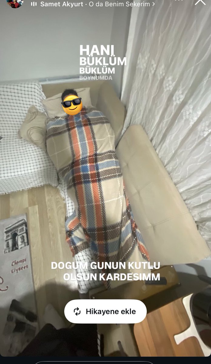 Attığı hikayeye bak amk çocuğunu çok seviyoruz