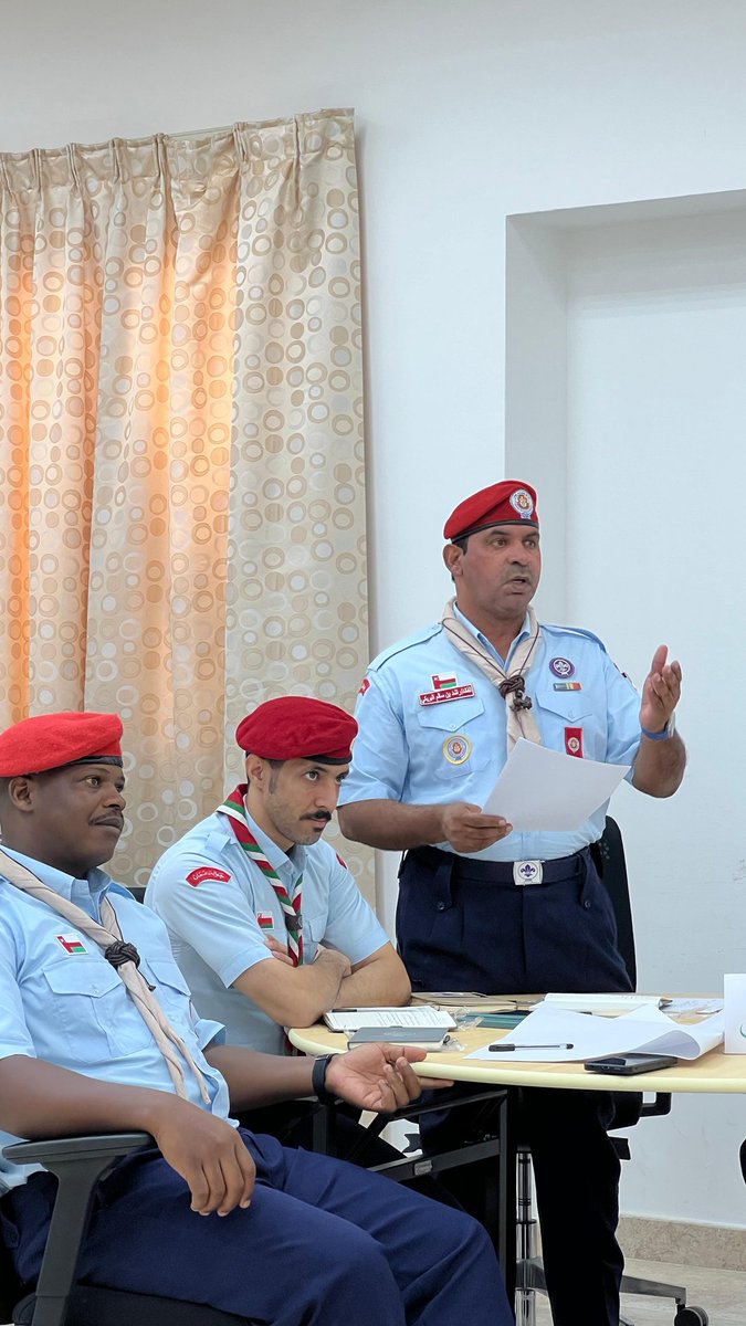 حظور... دورة تنظيم وإدارة المشاريع المجتمعية.... والذي تنفذها المديرية العامة للكشافة والمرشدات في مركز التدريب الكشفي بالسيب.. والذي انطلقت مساء أمس الجمعة ٢٤ أكتوبر ٢٠٢٥ والذي تستمر حتى مساء السبت...