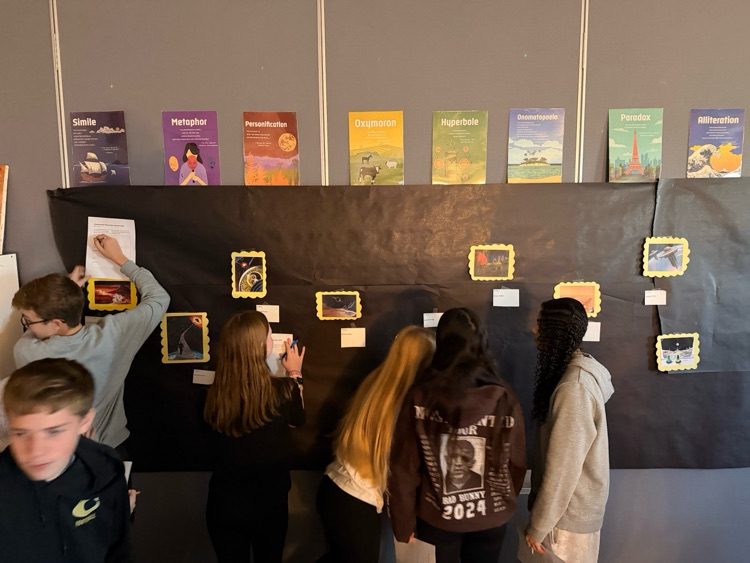 CMSGoBlue's tweet image. During this “art museum” experience, students analyzed visual pieces, developed creative titles and exhibit descriptions, and wrote about what life might be like on another planet. Their imagination and insight were truly out of this world! 
#CMSLearns 
#LearningThroughCreativity