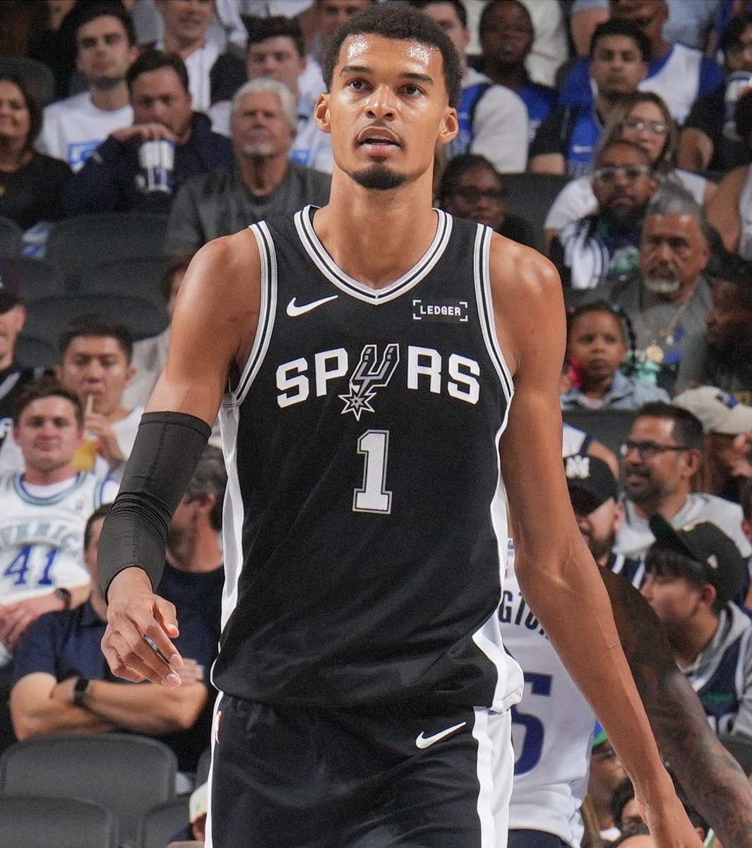 Most games with 7+ blocks before age 22: 

16 - Victor Wembanyama 
10 - Shaquille O’Neal 
6 - Anthony Davis 
6 - Josh Smith 
5 - Tim Duncan