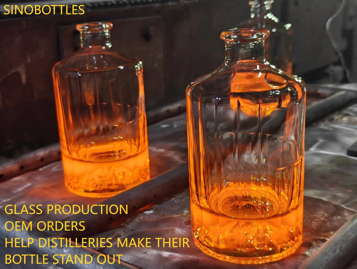 Sinobottlespack's tweet image. It's not easy to choose a good glass bottle supplier among so many choices. 
In fact China is a world factory, fluent communication and better understanding is very important.
#craftdistillery #distilling #sinobottles #chooseglass #custom #glassbottles #glassfactory #whiskey