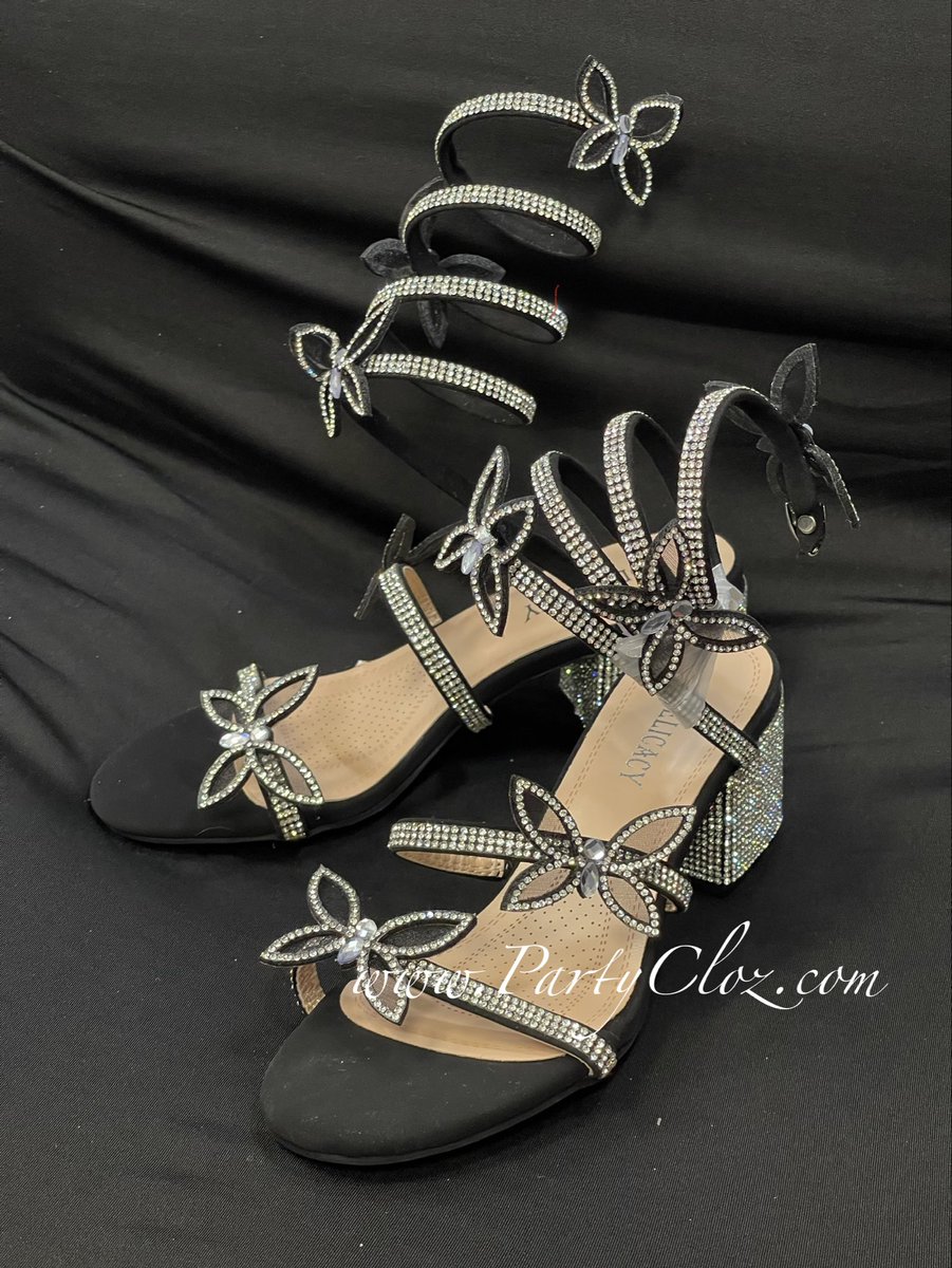 partycloz's tweet photo. NEW #dressshoes available now at our store. Colors: Black, white, champagne, gold, silver. Height: Flat, medium, tall. Perfect for any #formal occasion.
#shoes #highheels #highheelshoes.
www. https://t.co/5dwQumKsJl https://t.co/ZUS2ZolVwh