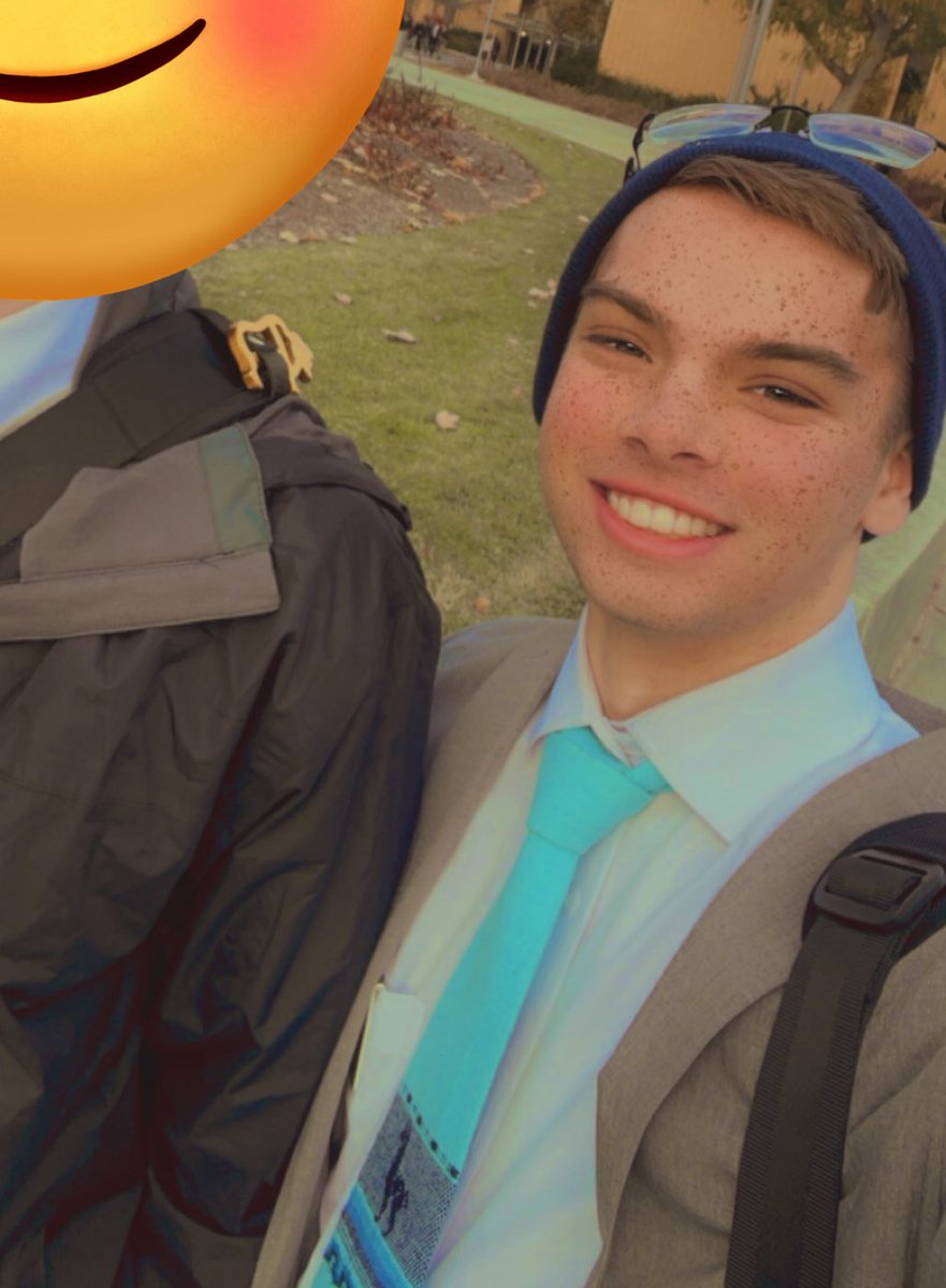 Aspen goes birding⛸️ tweet media