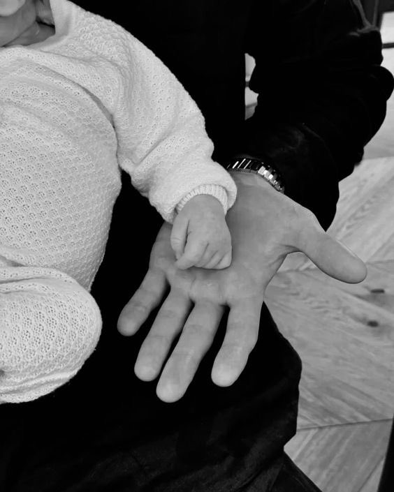 ولی من این صحنه رو دوس دارم
فرقیم نمیکنه. فقط سالم باشه، دختر باشه