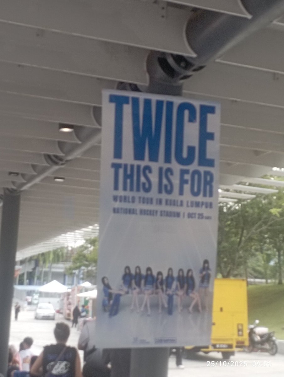 arrjeeban's tweet image. panjang betui la Q. #Kpop #Karmy #Ktard