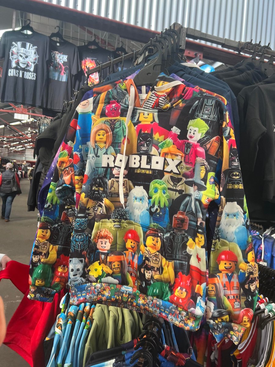 NapsRoblox's tweet image. Any artists that play roblox and know the history of it and all that wanna make sick roblox merch? (IRL real clothing)
For my youtube channel trying to make unique roblox merch finally (not centered around me just roblox)-
That you can actually wear in public lol
DM me if your…