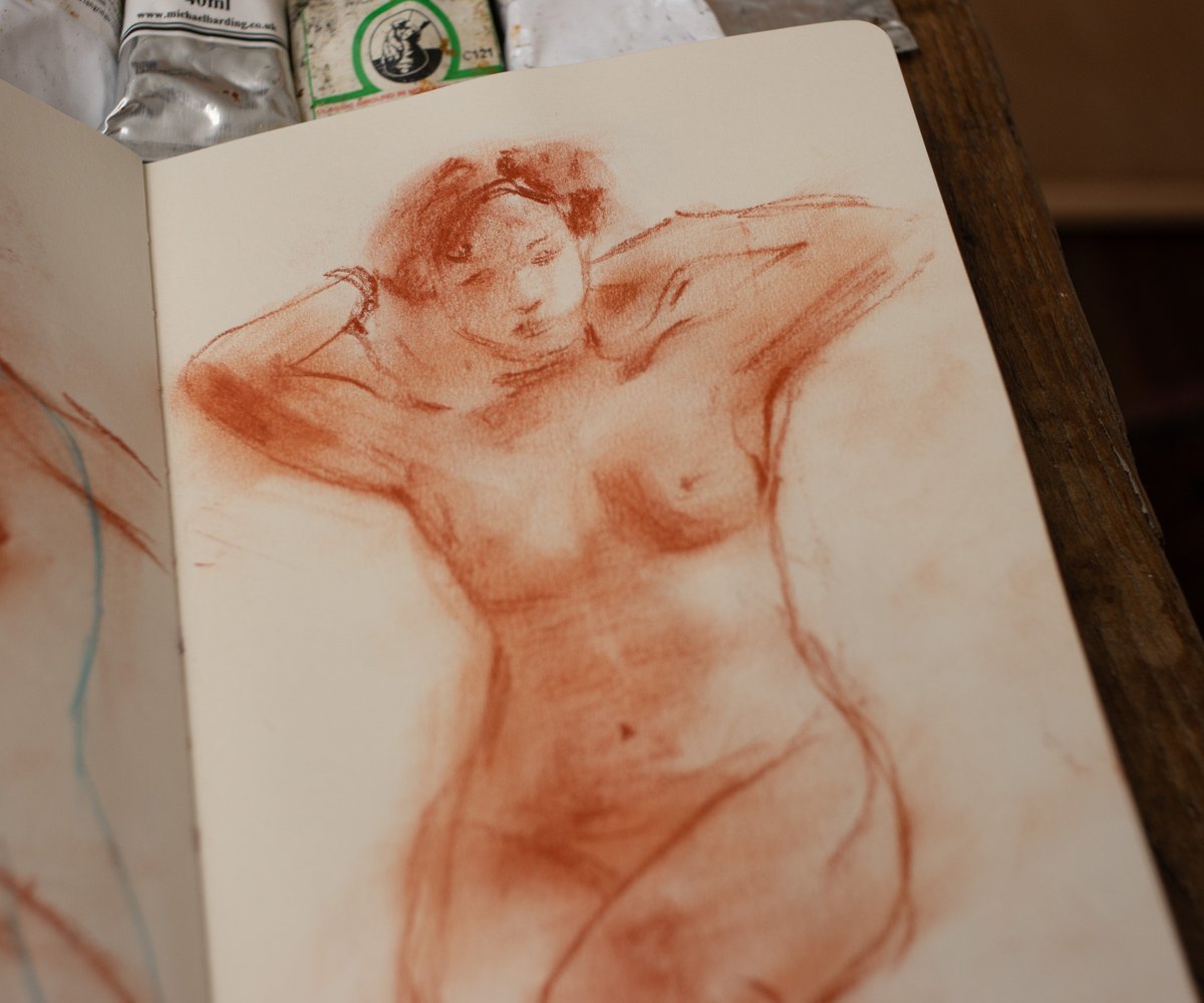_ev's tweet image. Watercolour, conte and pencil in the Moleskine sketchbook.
Lovely poses from Tori at Not Fine Art Studio...