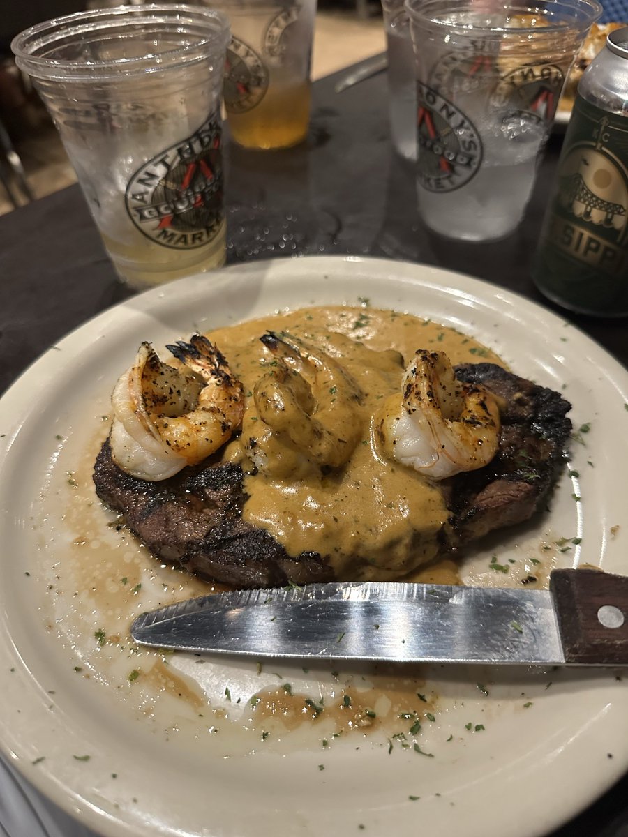 Alyssa Lang tweet media