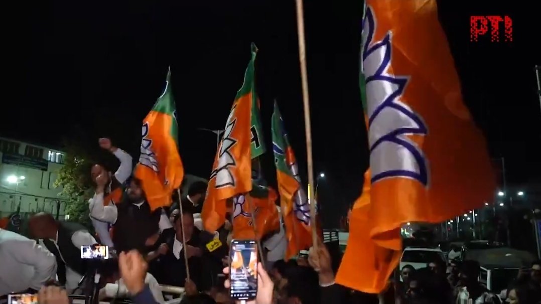 🚨 जम्मू-कश्मीर में बड़ा खेल 🚨

भाजपा के सतपाल शर्मा ने जम्मू-कश्मीर से चौथी राज्यसभा सीट 32 वोटों से जीती - पार्टी की कुल संख्या से 4 ज़्यादा 🔥