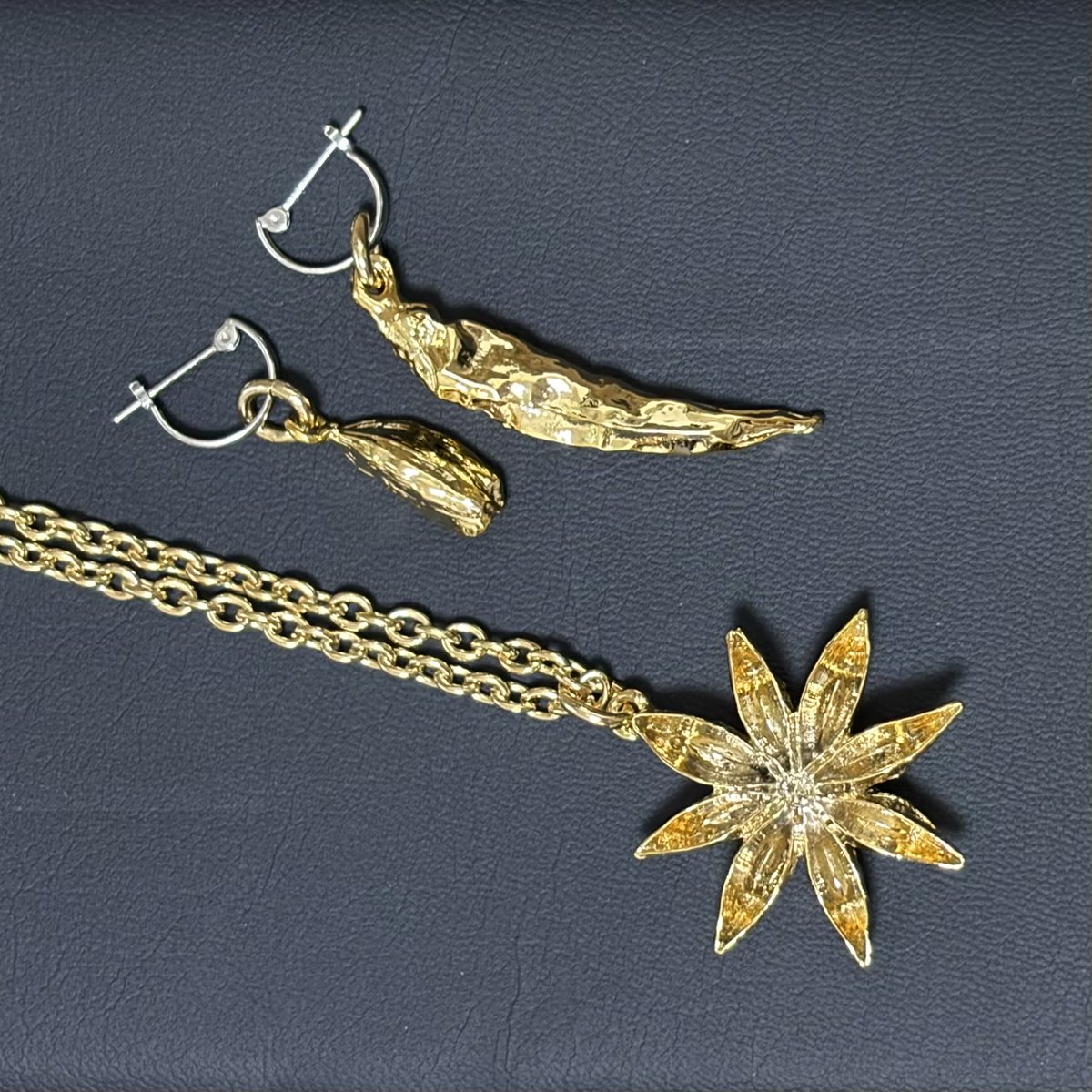 sensyu_sequence's tweet image. ネックレスはパーツをばらしてピアスにします😃
#SpicySessions #Singaholic