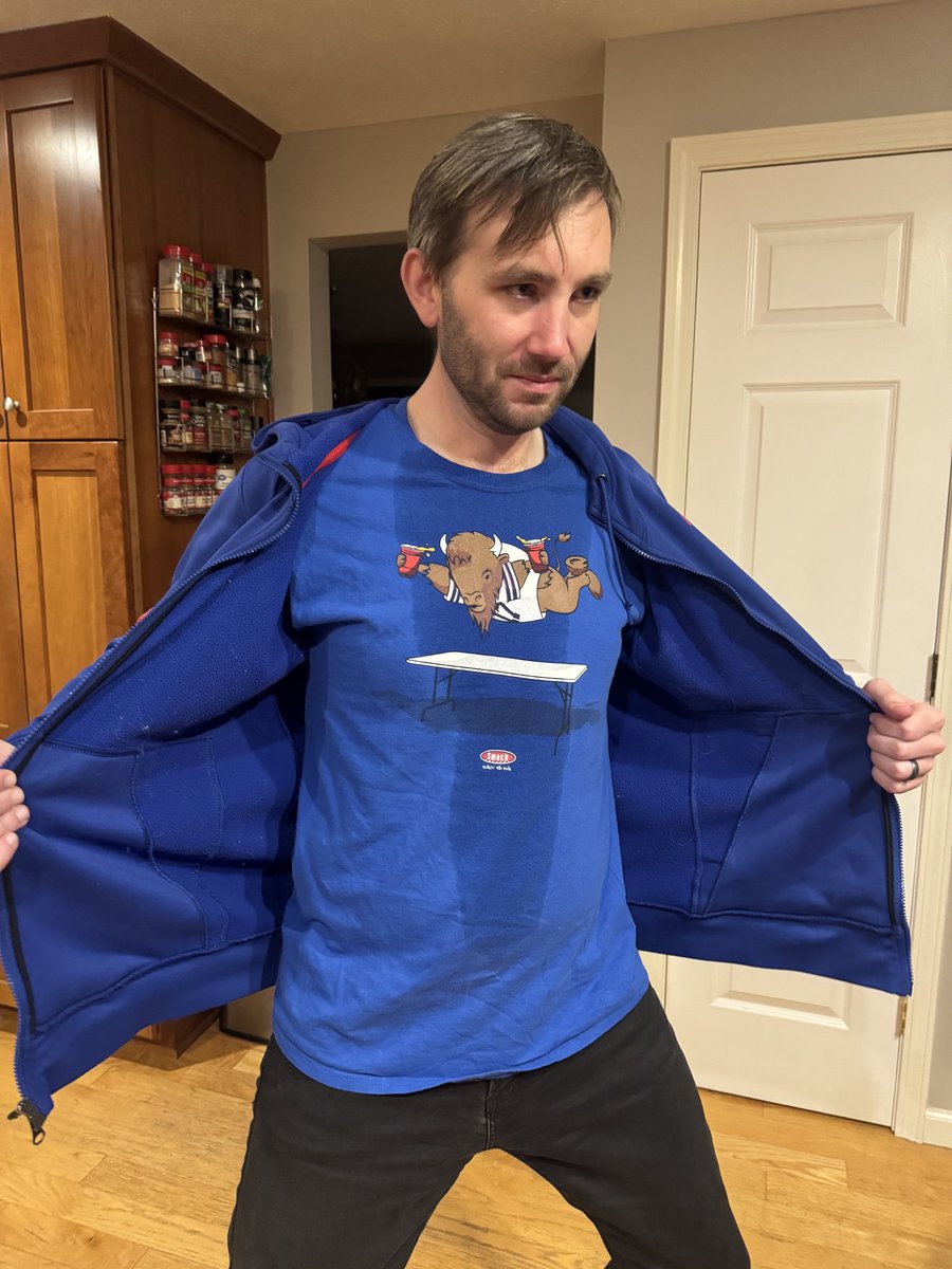MarcLevandowski's tweet photo. @AmerksHockey I came dressed for the occasion. Undershirt and all https://t.co/MUEqfDcQp1