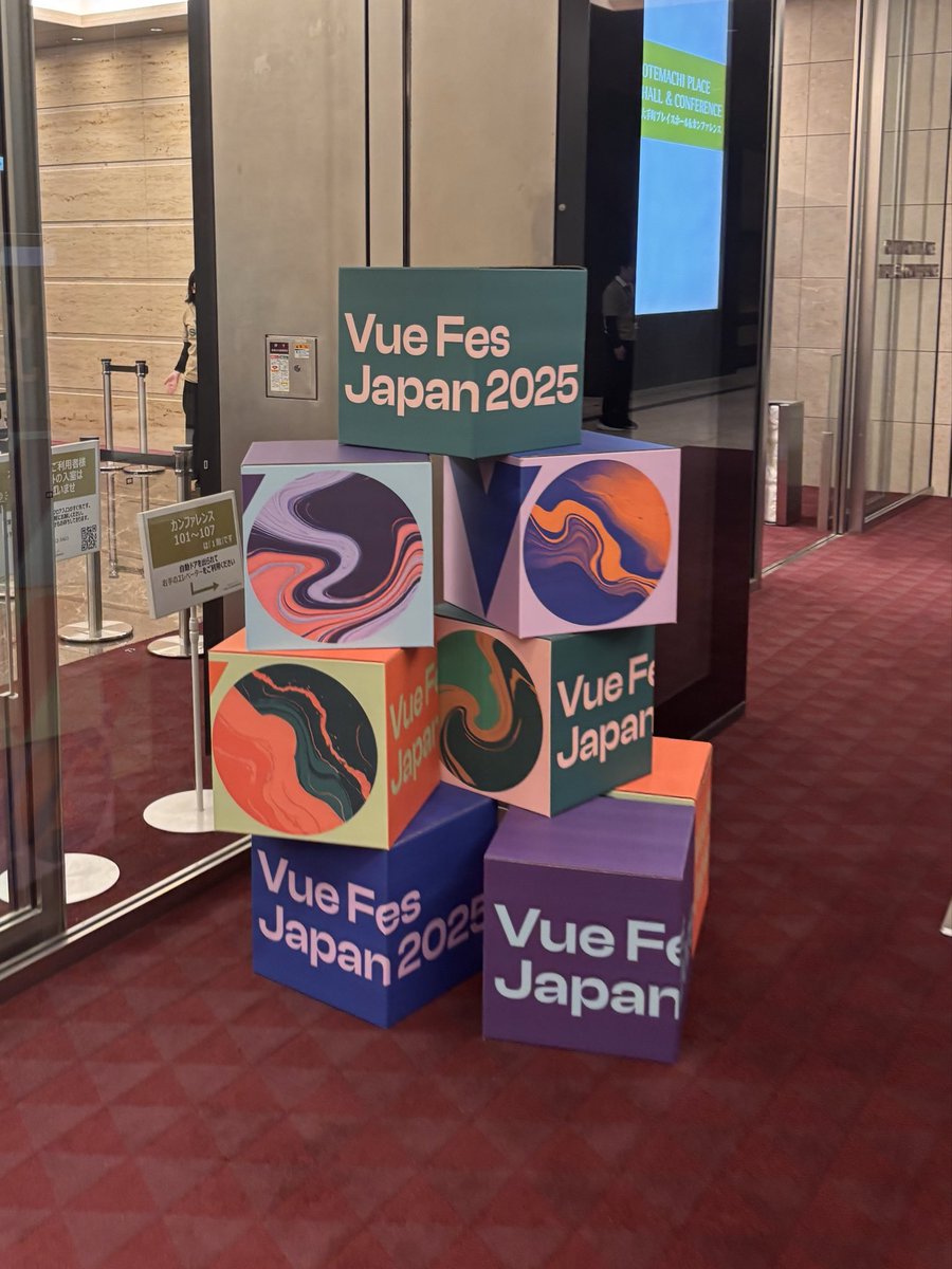 sajikix's tweet image. モザイクアートになるらしい?
#vuefes_uv #vuefes #vuejs
