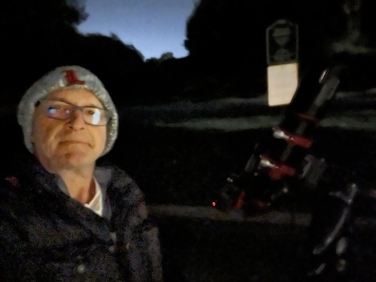 CosmosconBlog's tweet image. Out with the telescope tonight.