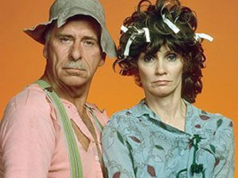 I thought this was <a href="/janemarielynch/">Jane Lynch</a> #lol #glee #heehaw
