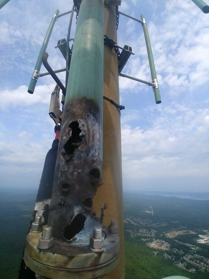 cqcqcqdx's tweet image. Photo Captures Ugly Lightning Damage to FM Antenna System. Little Rock station was zapped by lightning and is operating on its aux (2022). photo-radioworld