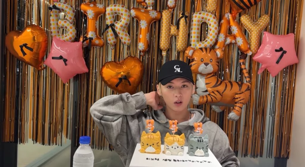 the little sooniedoongiedori cakes 🤏
i can’t