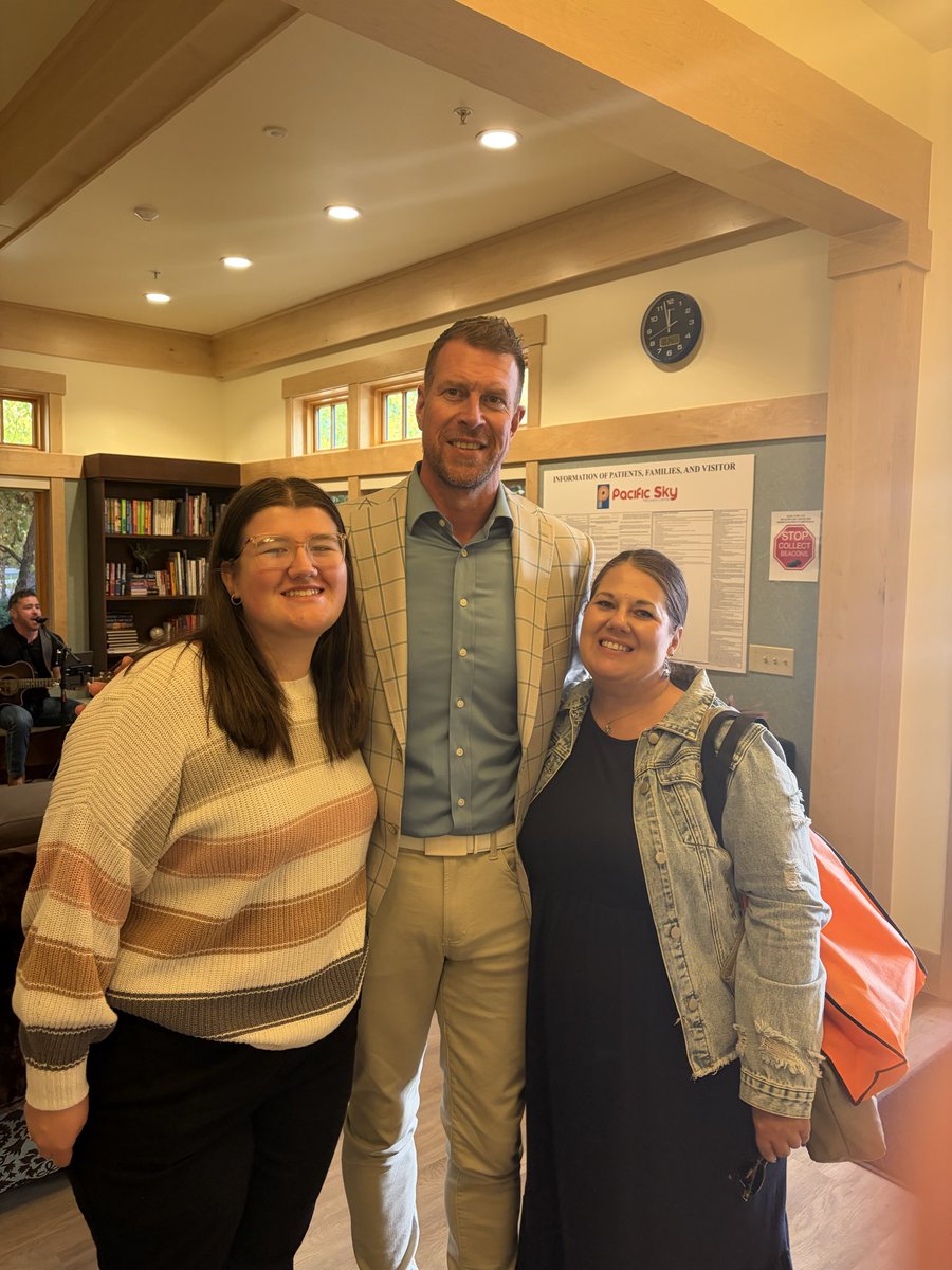 Ryan D Leaf tweet media