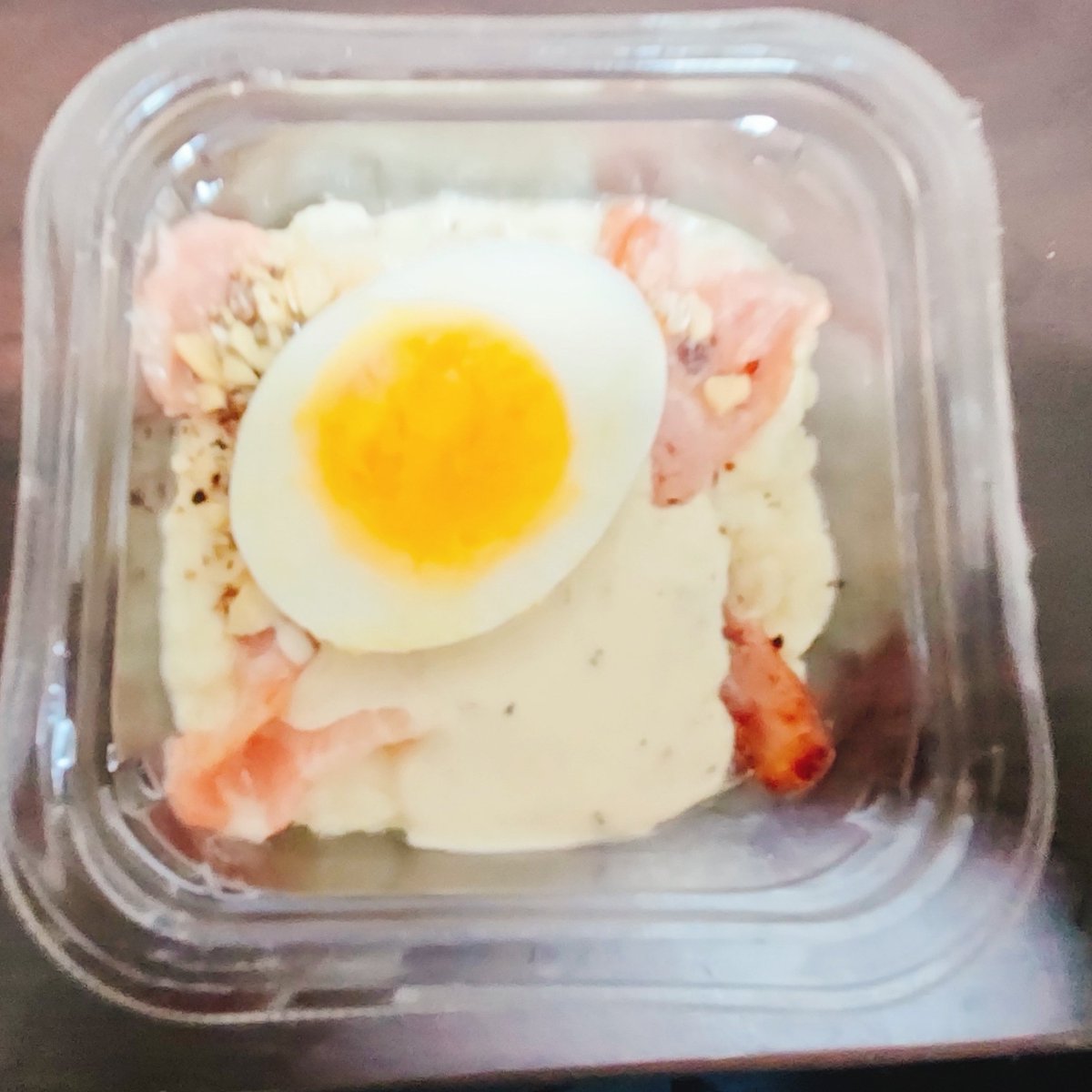 こんにちわっしょーい✨😃❗
季節柄でしょうか？
月見と言われると気になって
買ってしまいます‼️
あと、カルボナーラ風。
この言葉にも弱いです‼️
ガーリック効いたポテサラも
うまいのよ✌️
これぞ #王様のブランチ
#つぶやキコーナ
#企業公式相互フォロー