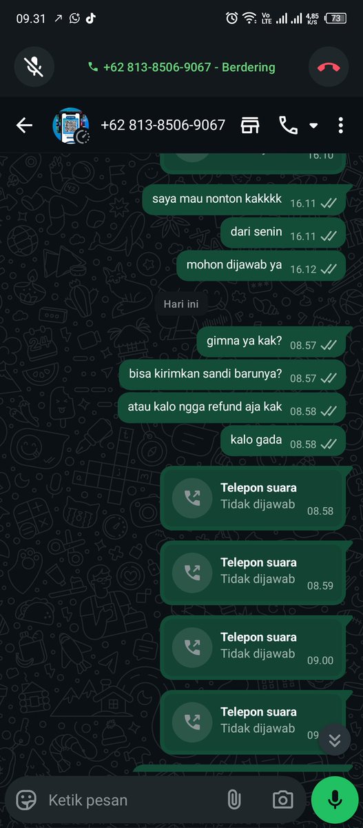 Cutiepurpless's tweet photo. mau nonton bejirrr jadi gk bisa gr" ini org https://t.co/0f1sZm6zpC