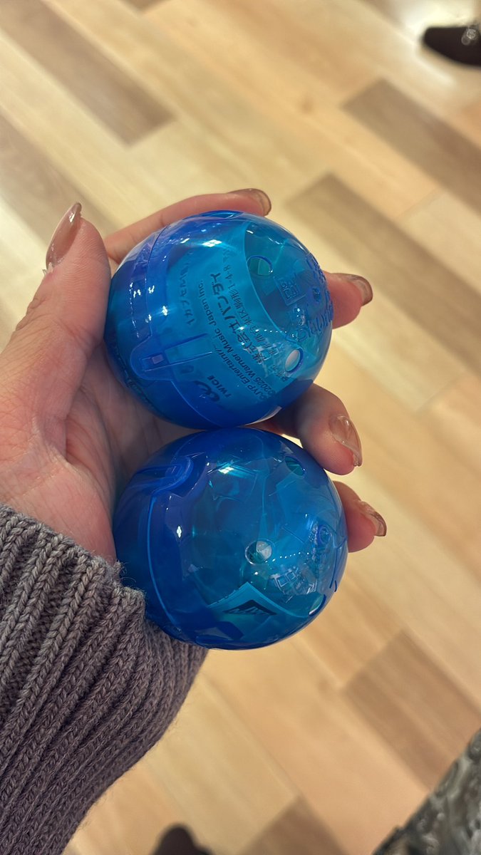 TWICE LOVELYS めじるしチャーム 
めじるしアクセサリー ガチャ　交換

求→ ジヒョ
譲→ ナヨン×2

郵送または梅田手渡しでの交換希望です📮
お気軽にお声掛けください🙇🏻‍♀️

#TWICE交換
#TWICEめじるしアクセサリー