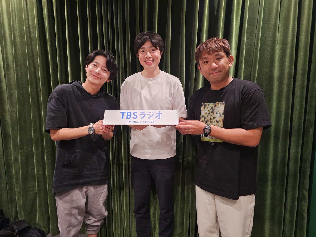 TBSR_PR's tweet image. 【👧パパたちの育児談義👦】

TBS Podcastからオススメ番組を紹介する
「夜のPodcast散歩」

今回は、
アルコ＆ピース の #酒井健太 さん
#小池徹平 さんの
『となりのパパはどうしてる？』

3児の父・熊崎アナも加わり、
パパ友／タブレット問題で盛り上がり。

👂#となパパ はコチラ👂…