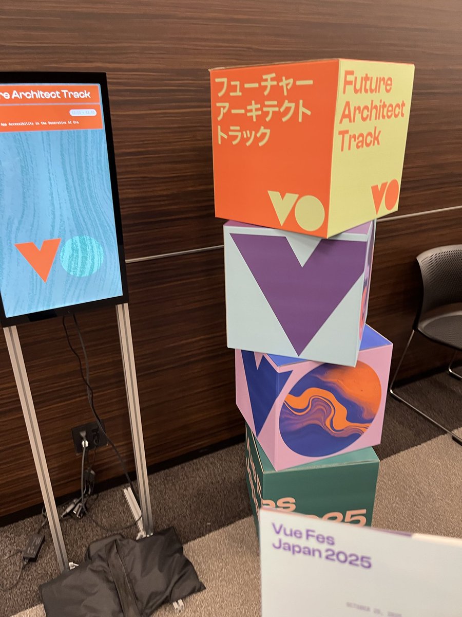 xiombatsg's tweet image. #vuefes_uv #vuefes #vuejs