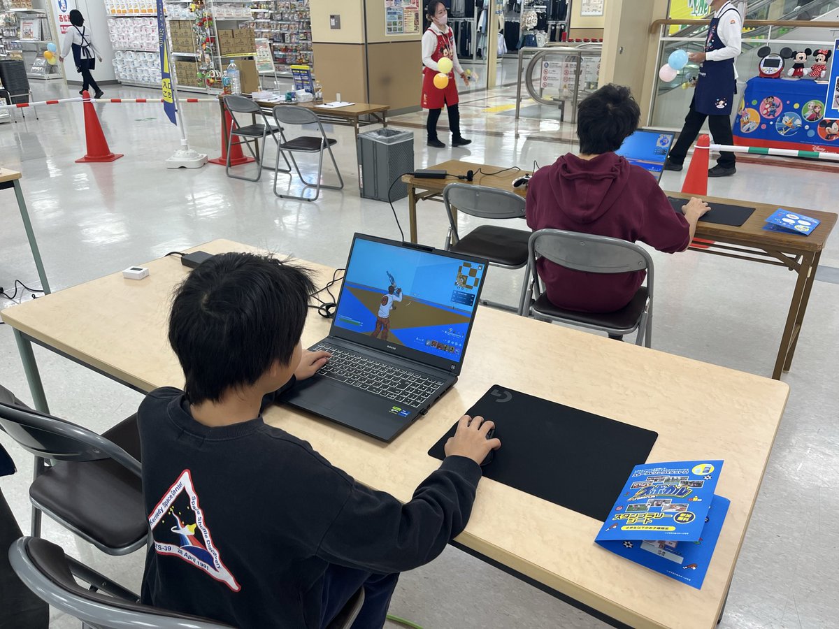 シーナシーナ福住今日と明日、eスポーツ体験やってます。ぜひ遊びに来て下さい。