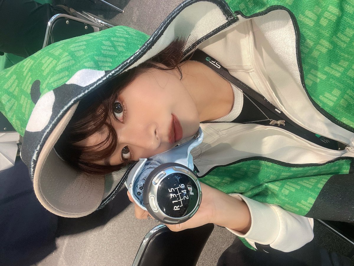 雨、目と耳と鼻でたのしむ
ヒョンデのギアノブ傘⚙️お気に入り！