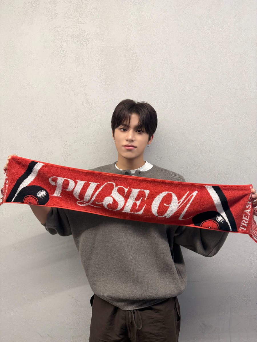 JEONGWO0XHARUT0's tweet photo. he's so cutee🫶🏼😭

#박정우 https://t.co/VYXtv1tROx