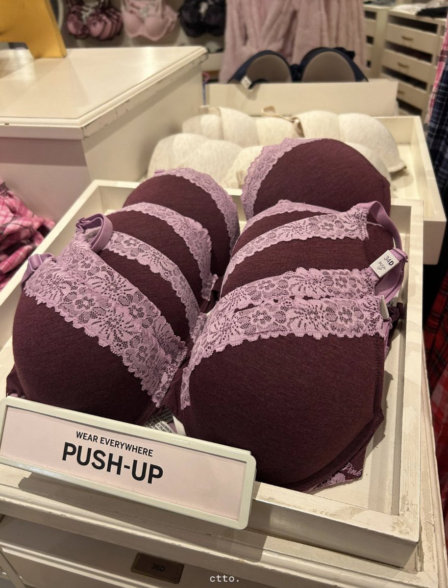 Theonenameddamn's tweet image. The bra in question
