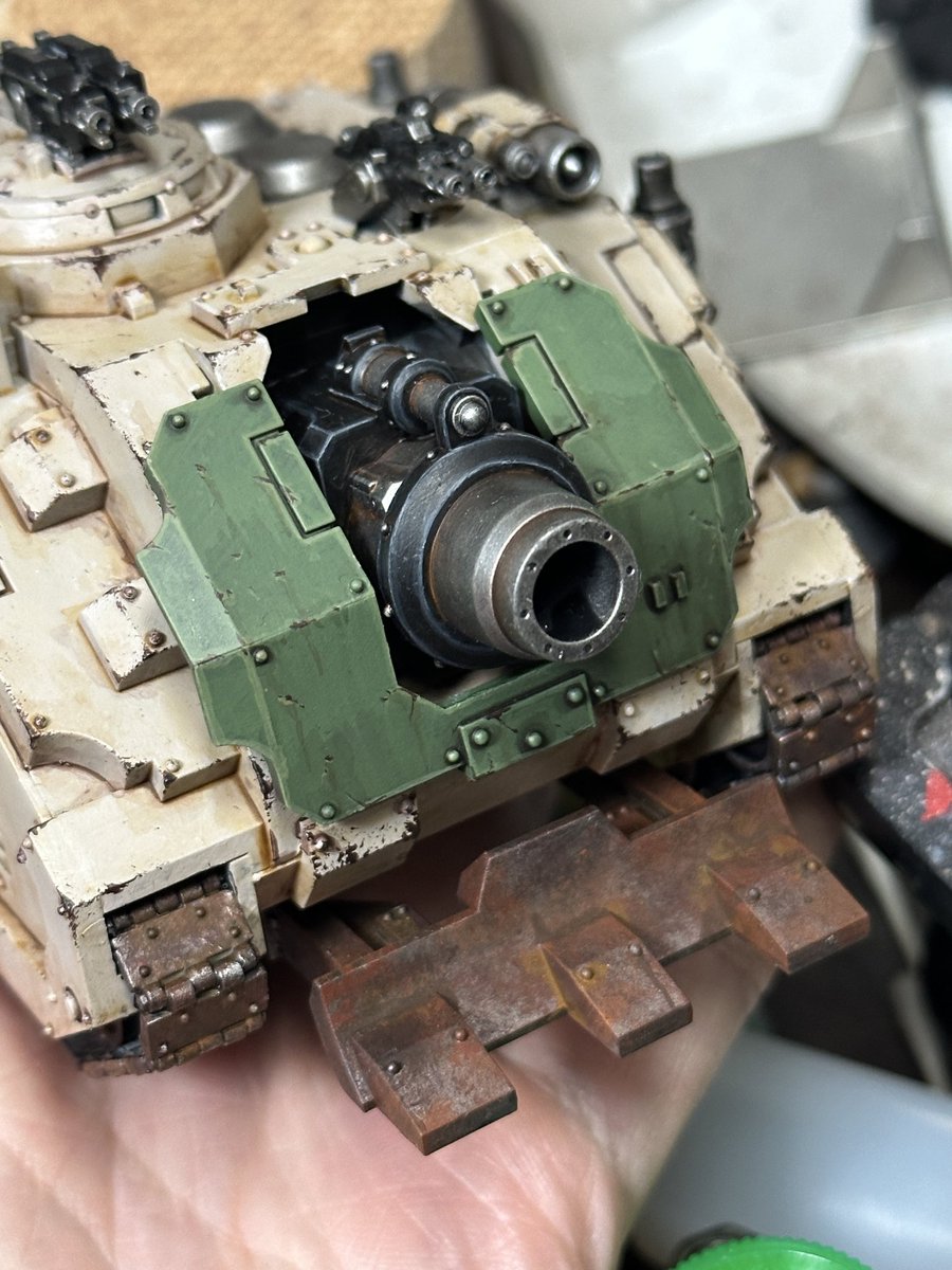 錆のとこ張り切りすぎると他のとこもバランス合わせて汚さなきゃいけないの難しい