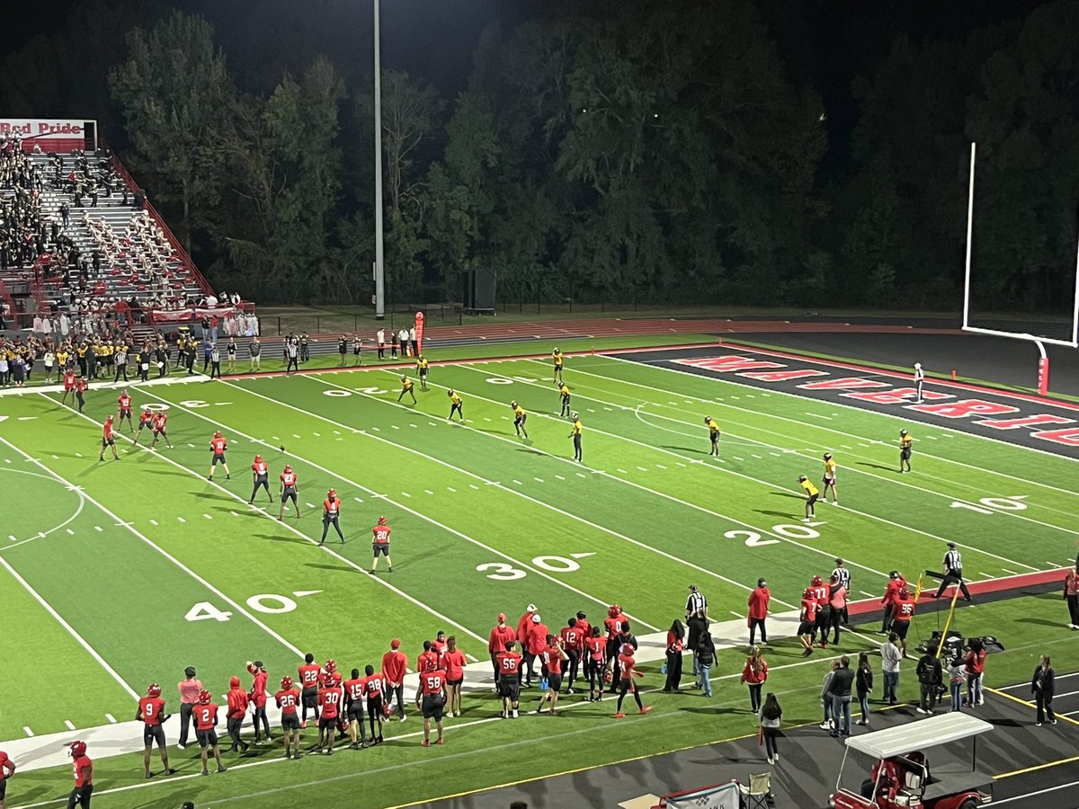 Not sure I’ve ever seen a team kickoff from here. On top of that, Marshall got the onside.. Wild stuff.. #txhsfb