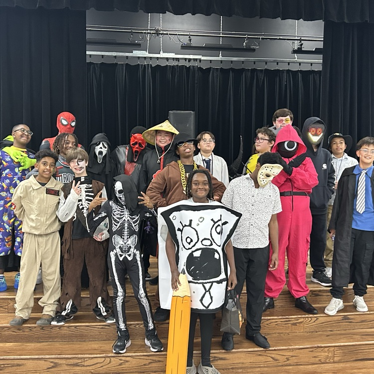 RMcNairJH's tweet image. 🎃 Tonight’s Fall Dance was a blast! Our students showed off creative and unique costumes while dancing the night away. 🕺💃 Big thanks to our amazing PTO for hosting and to our staff for chaperoning! 🦅 #EaglePride #FallFun